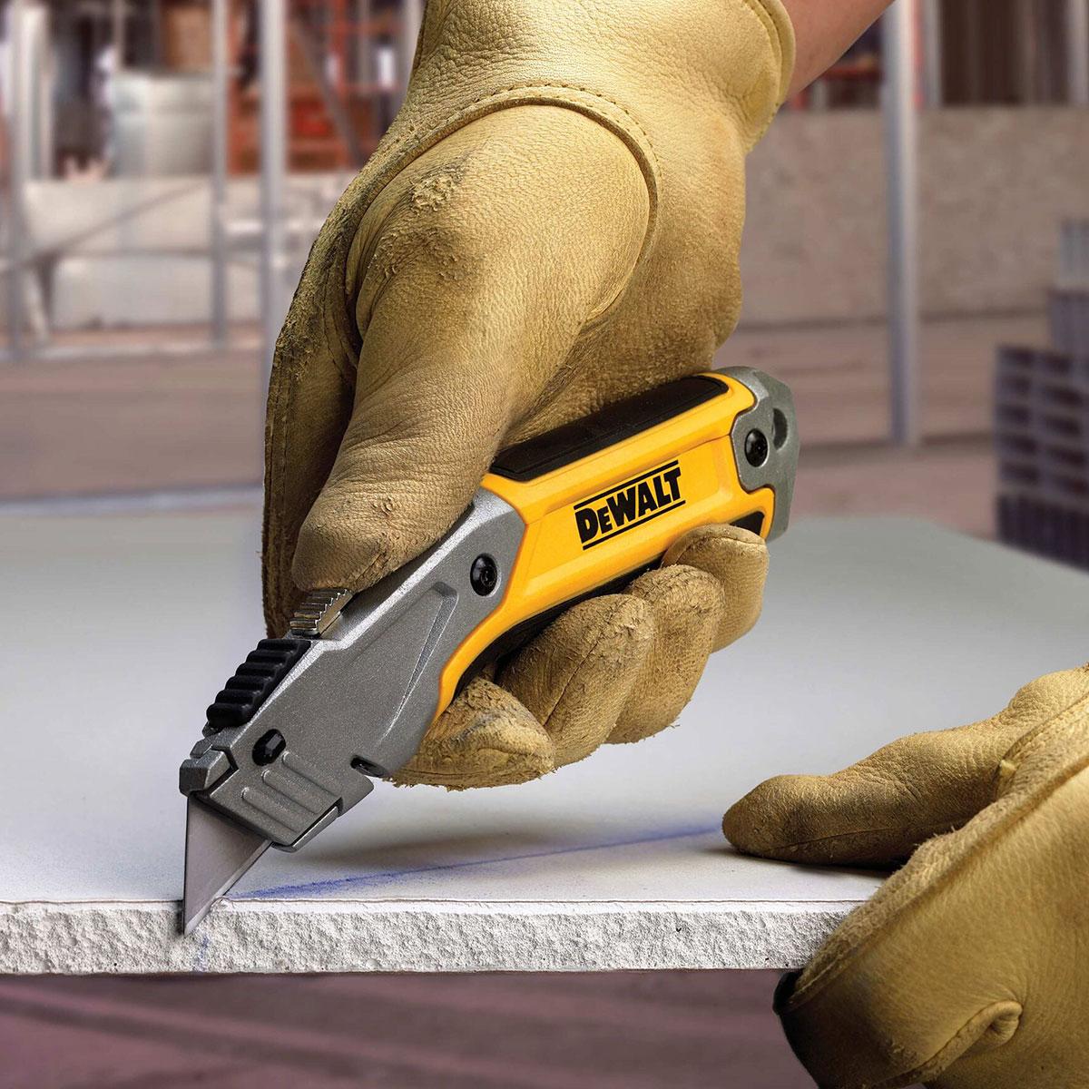 DeWalt Retractable Utility Knife